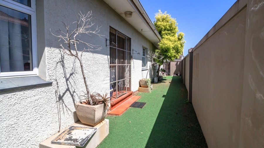 5 Bedroom Property for Sale in Vincent Eastern Cape